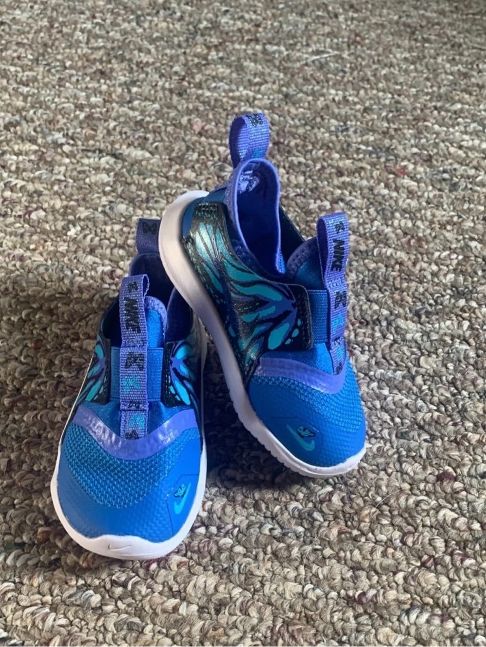 Nike Kids Blue & Teal Slip-On Sneakers